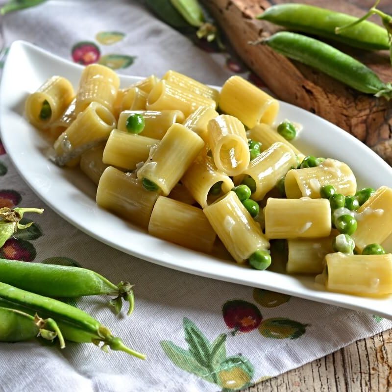 Pasta Piselli E Gorgonzola - Primo Piatto Facile E Cremoso