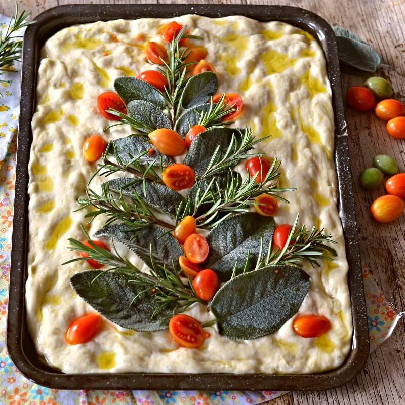 Focaccia Alle Patate A Forma Di Albero Di Natale Focaccia Alta